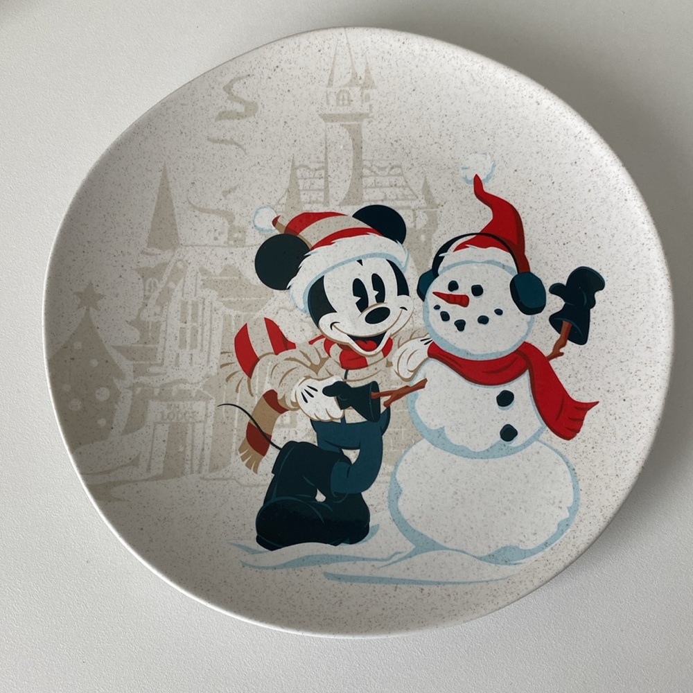 Disney Parks Walt’s Holiday Lodge Collection set of 4 salad plates - Picture 6 of 11